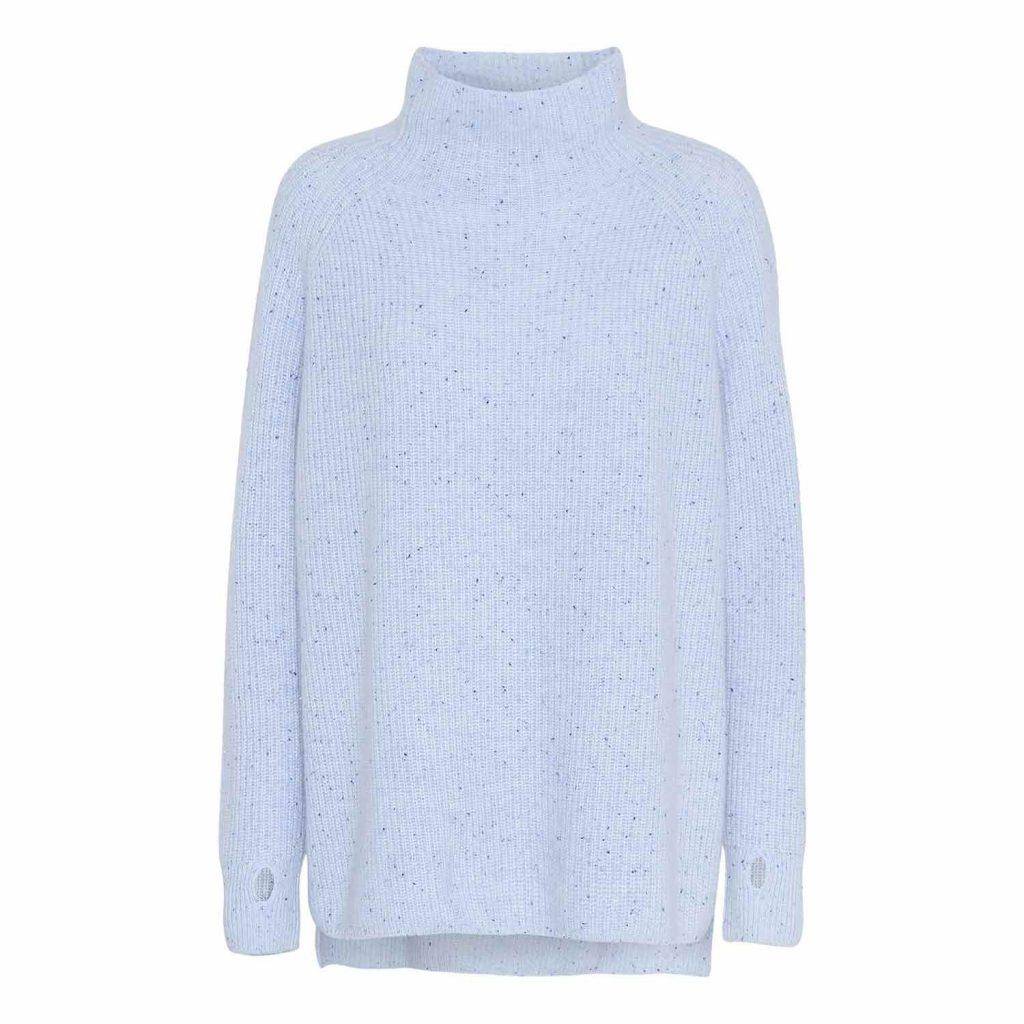 Oversize-cashmere-sweater-lyseblaa