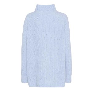 Oversize-cashmere-sweater-lyseblaa-2